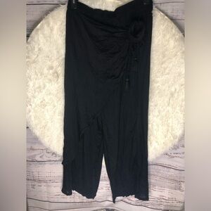 VENUS Elegant Black Swim Coverup Wrap pants size Large NWOT